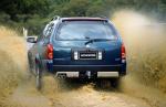 Holden Adventra 2003 года